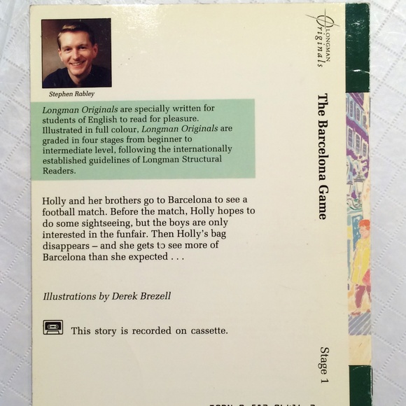 "The Barcelona Game" Paperback book to learn English as a second language - Picture 2 of 4